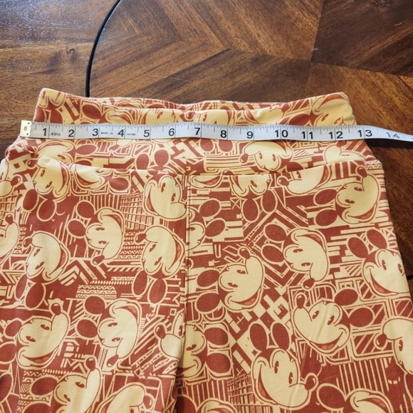 LulaRoe Mickey Mouse Leggings - Picture 4 of 6